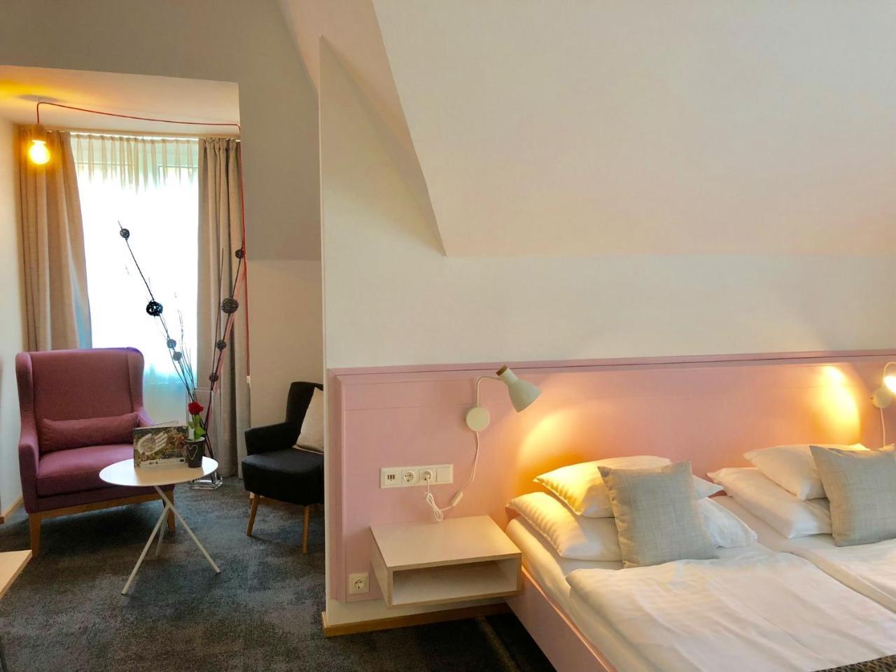 Hotel Restaurant Hoeldrichsmuehle Hinterbrühl Kültér fotó